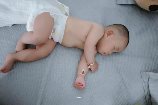 襄垣宝宝积食发烧怎么处理